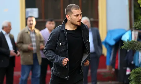 Внутри — кадр 11