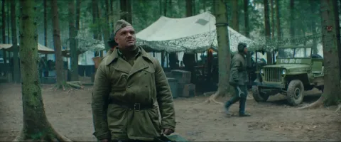 Несокрушимый — кадр 1