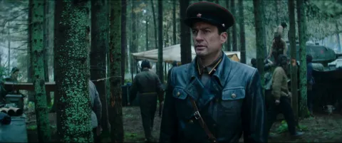 Несокрушимый — кадр 2
