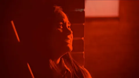 Тёмная сеть — кадр 3