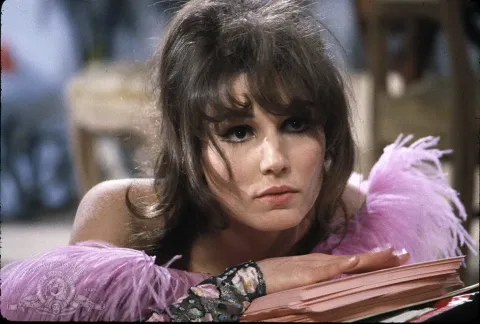 Что нового, кошечка? — кадр 10