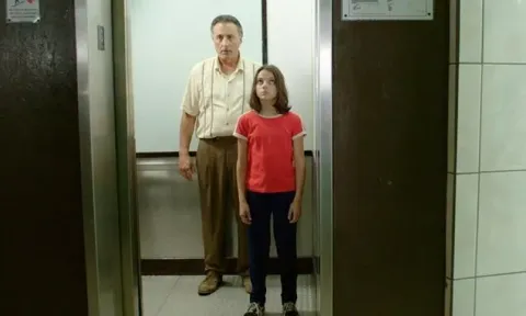 Ана — кадр 1