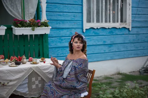 Соседи — кадр 10