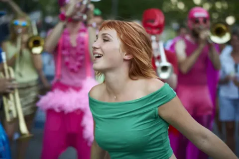 Луна — кадр 4
