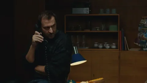 В неведении — кадр 3