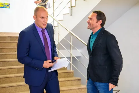 Выстрел в спину — кадр 11
