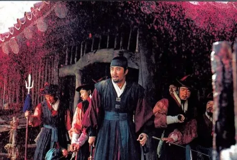 Кровавый дождь — кадр 1