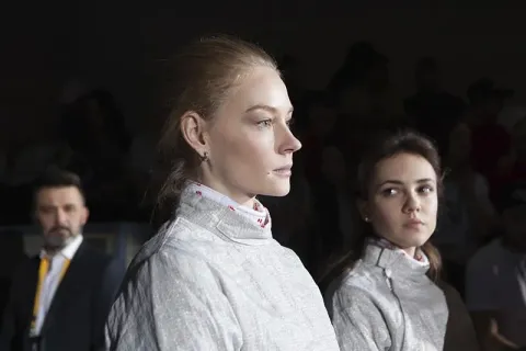 На острие — кадр 2