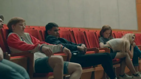Трудные подростки — кадр 3