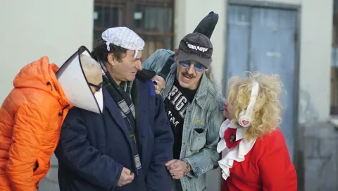Золотые соседи — кадр 8