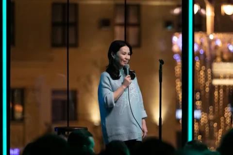 Женский Stand Up — кадр 10