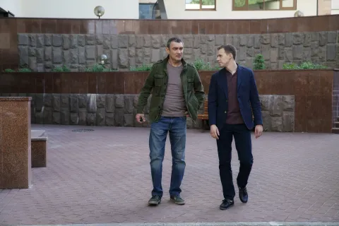 Балабол 4 — кадр 1