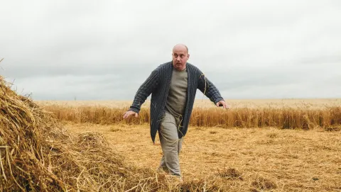 Пара из будущего — кадр 3