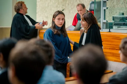 Дела человеческие — кадр 10