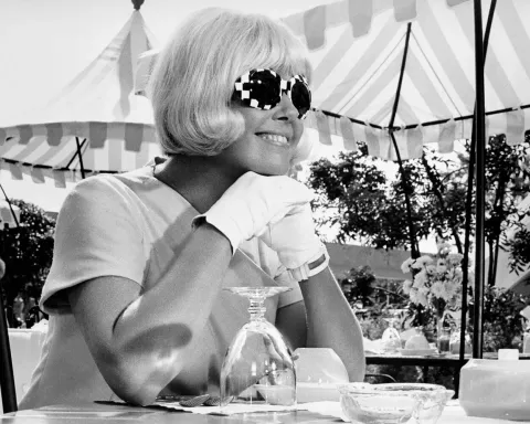 Каприз — кадр 2