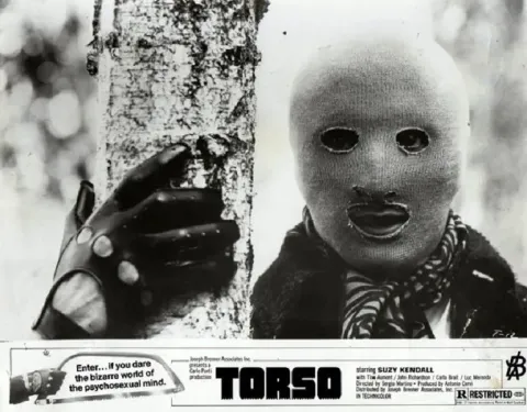 Торсо — кадр 6