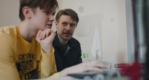 Здоровый человек — кадр 8