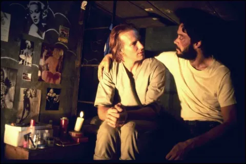 Поцелуй женщины-паука — кадр 12