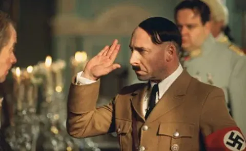 Черчилль идет на войну — кадр 4