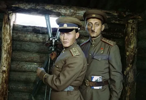 Через Гоби и Хинган — кадр 4