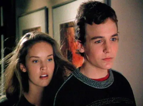 Эволвер — кадр 1