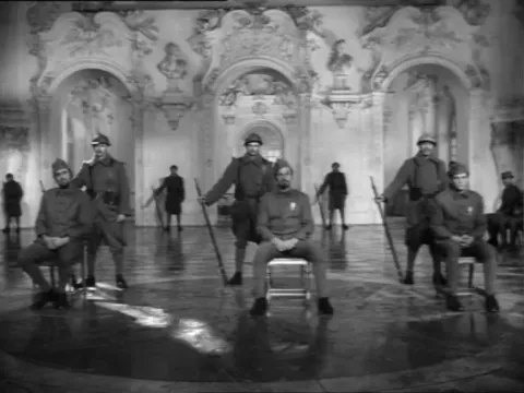 Тропы славы — кадр 8