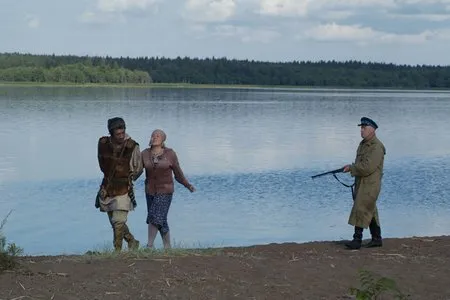 Агитбригада «Бей врага!» — кадр 6