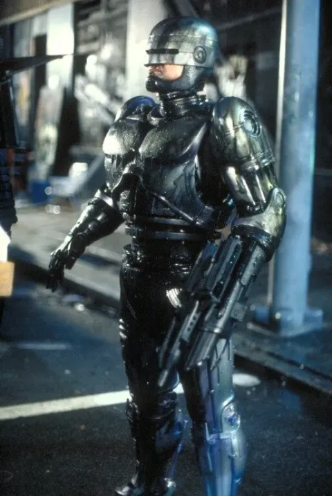Робокоп 3 — кадр 5