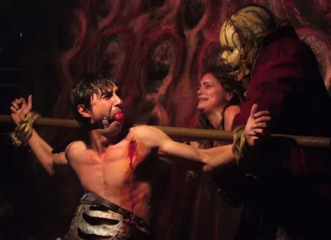 Окровавленные холмы — кадр 10