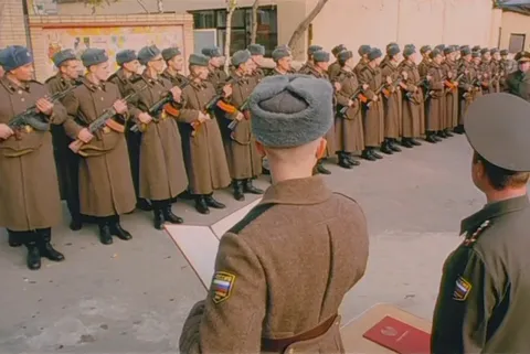 ДМБ — кадр 1
