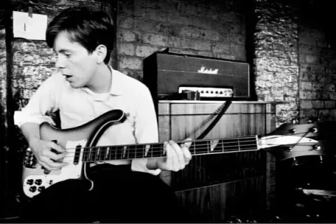 Joy Division / Джой Дивижн — кадр 2
