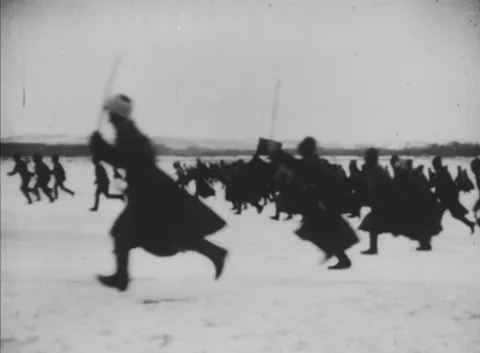 История гражданской войны — кадр 2