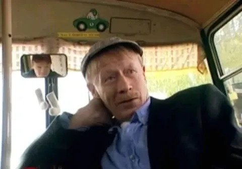 Автобус — кадр 1