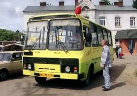 Автобус — кадр 6