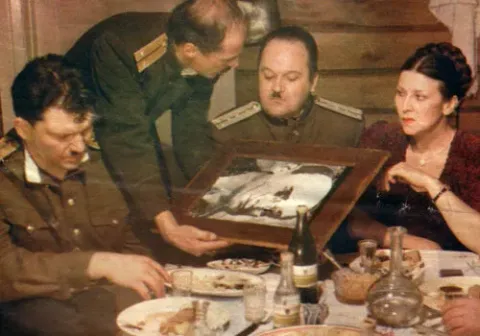 А в России опять окаянные дни — кадр 4