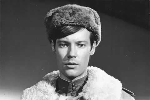 Аты-баты, шли солдаты. — кадр 3