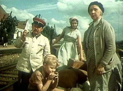 Девушка без адреса — кадр 4