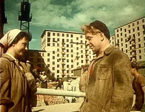Девушка без адреса — кадр 8
