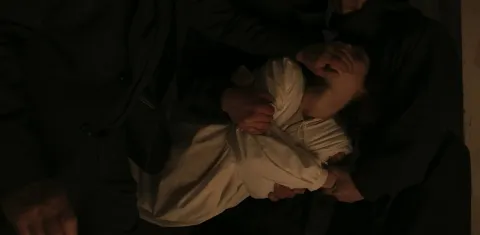 Избави нас. Одержимые — кадр 5