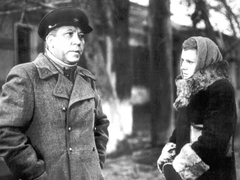 Двадцать дней без войны — кадр 10