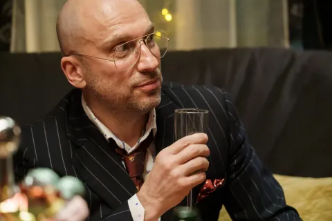 Свингеры — кадр 7