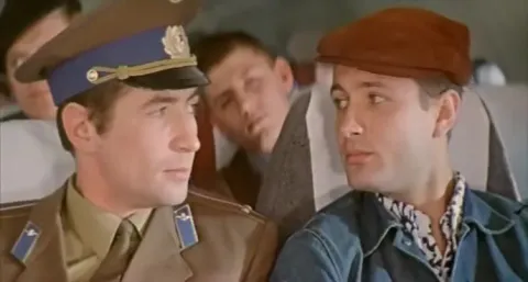 Голубые молнии — кадр 1