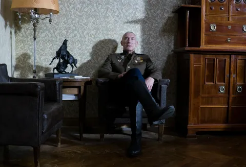 Поезд идёт на восток — кадр 8