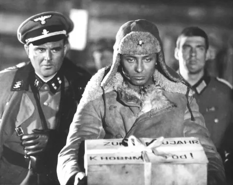 Женя, Женечка и «Катюша» — кадр 12