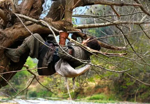 Большой солдат — кадр 1