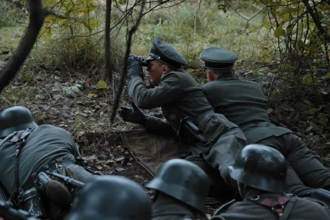 Топор. 1944 — кадр 9