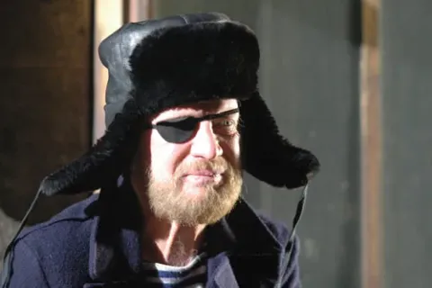 Сделка — кадр 1