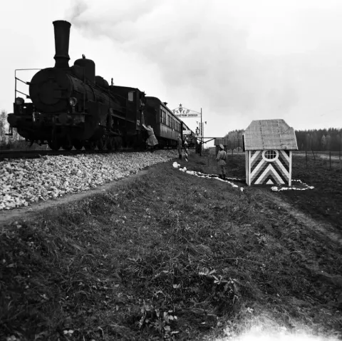 Бриллианты для диктатуры пролетариата — кадр 2
