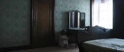 Девушка и смерть — кадр 6