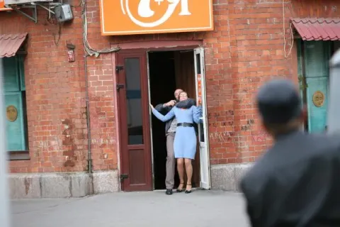 Слово женщине — кадр 12